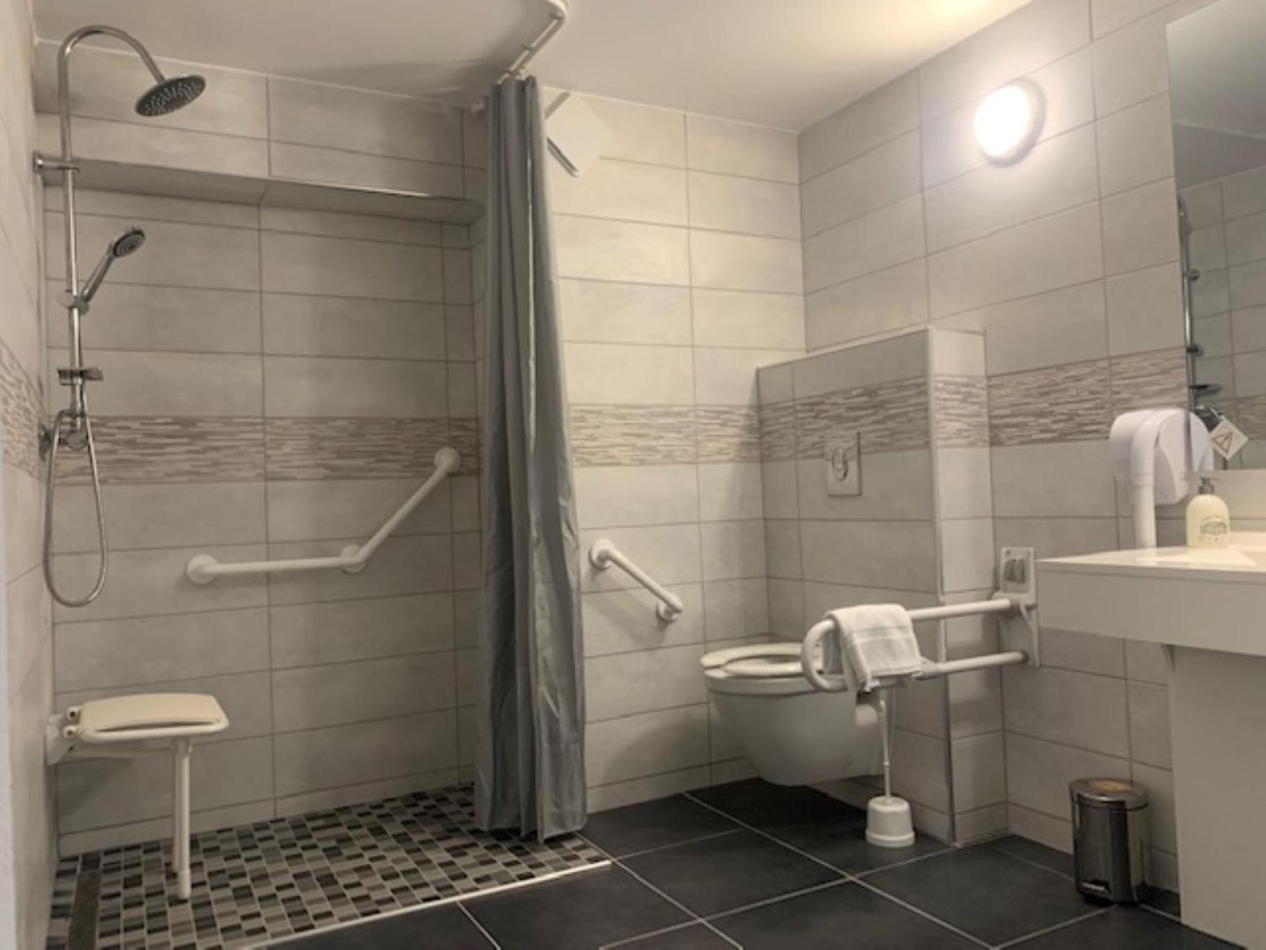 Val Hotel Montbeliard Sud Valentigney Dış mekan fotoğraf